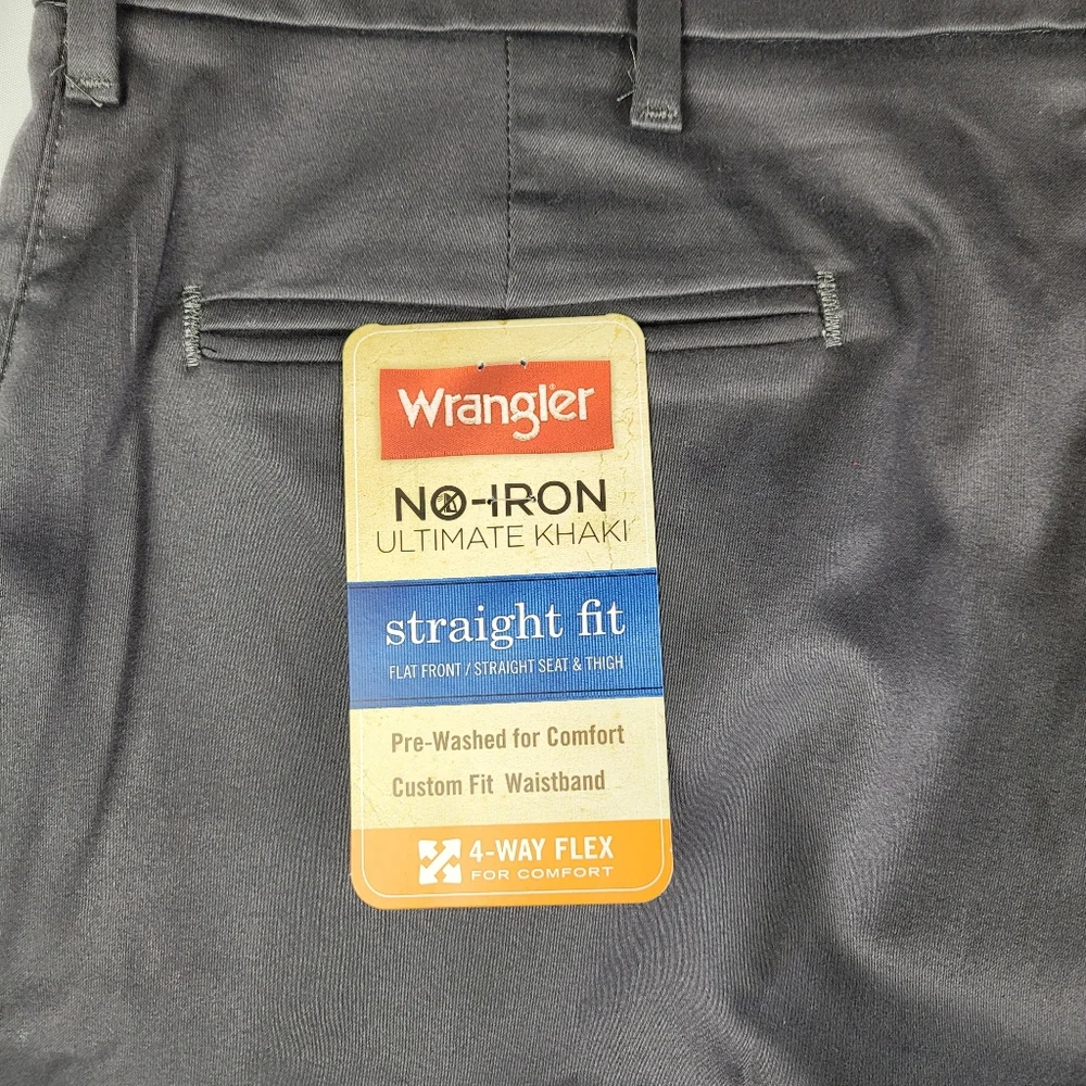 NEW Wrangler Flat Front Straight Fit Custom Fit Waist No Iron Pants Mens 36x30